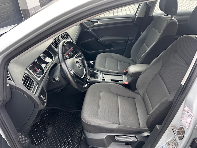 VW Golf Variant 1.0 TSi, 2017, automatická klima, tempomat - 13