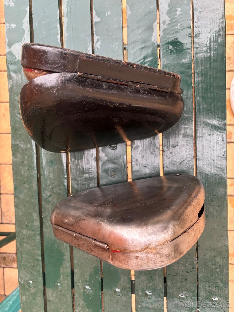 kastlík Jawa pérák FJ - 13