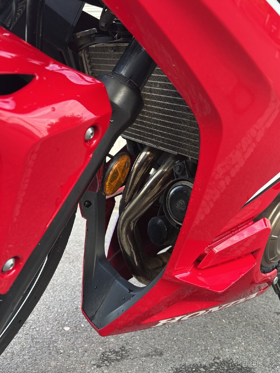 Honda CBR500R - 13