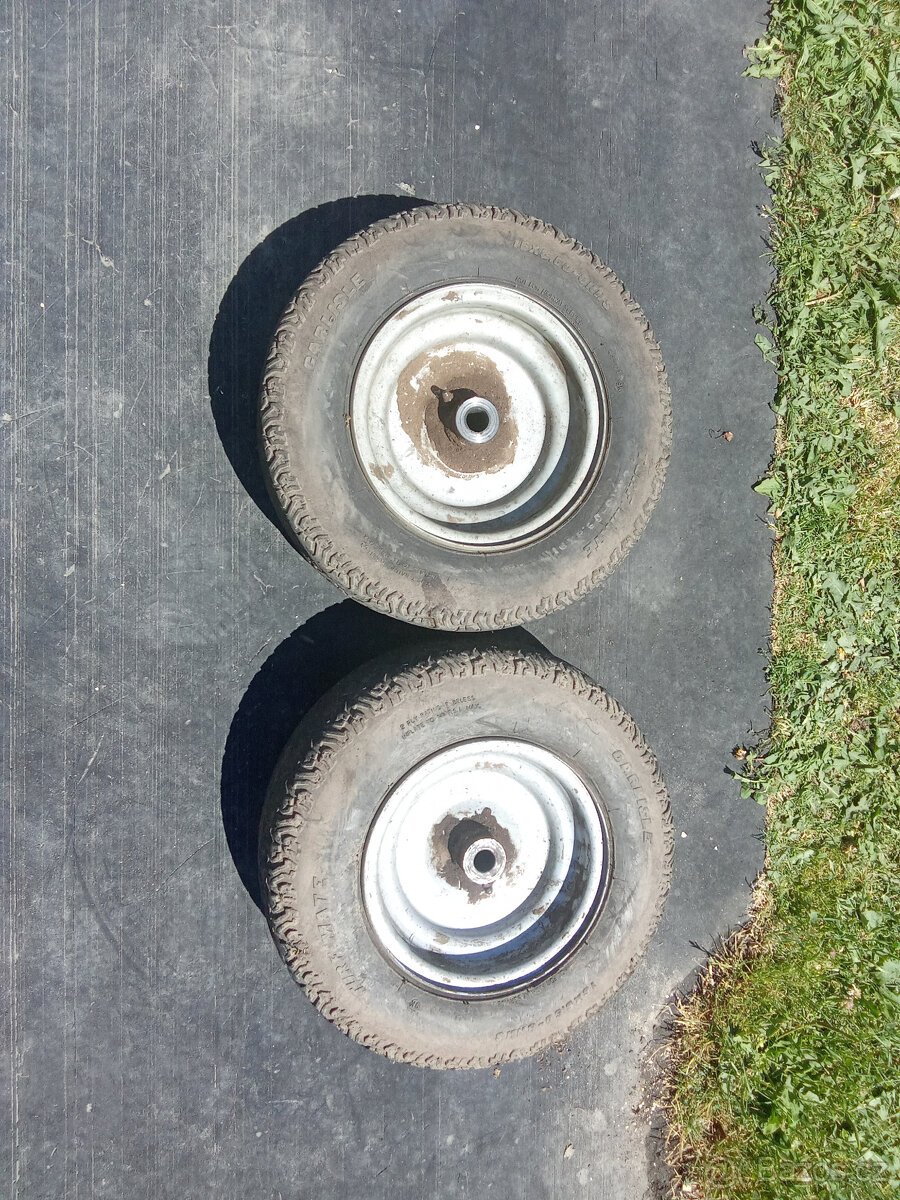 Kolo zahradní traktor - 13