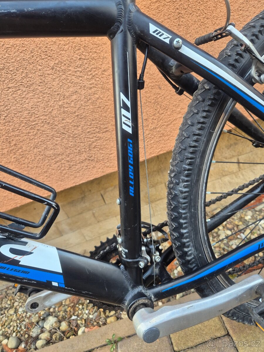 MTB Apache Team M7 - 13
