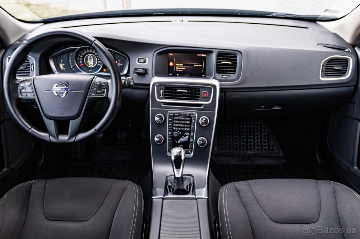 Volvo V60 D2 2.0 88kW Momentum - 13