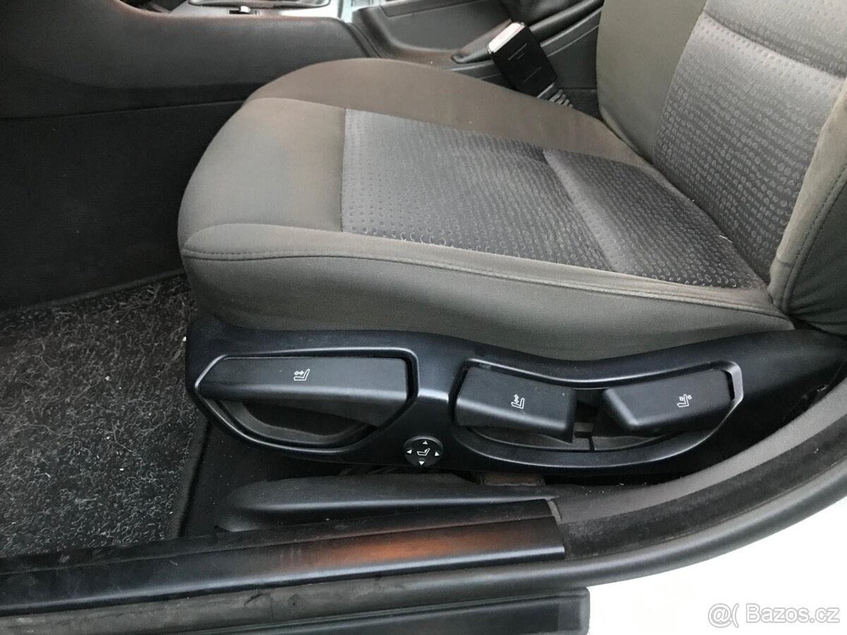 BMW 318d Touring Facelift E46 - 13