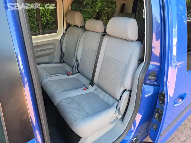 Caddy Maxi 1.9TDI 77kW,7míst,webasto,taž,bez koroze,serviska - 13