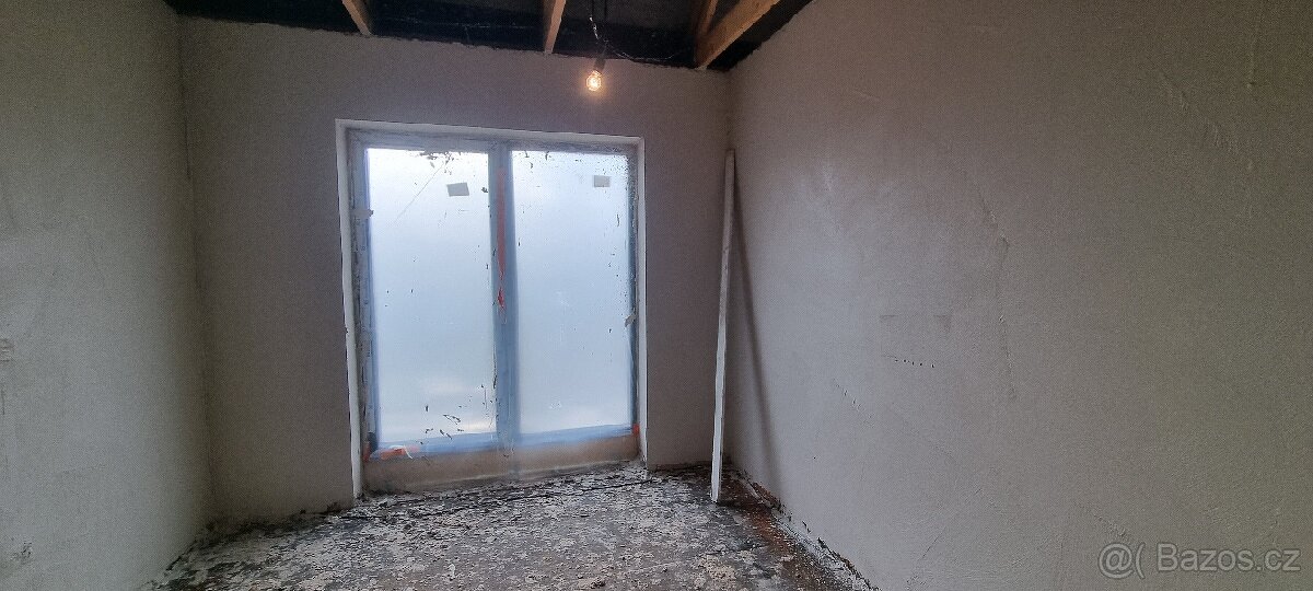 strojní omítání, vápenocementové a sádrové a vnější omítky - 13