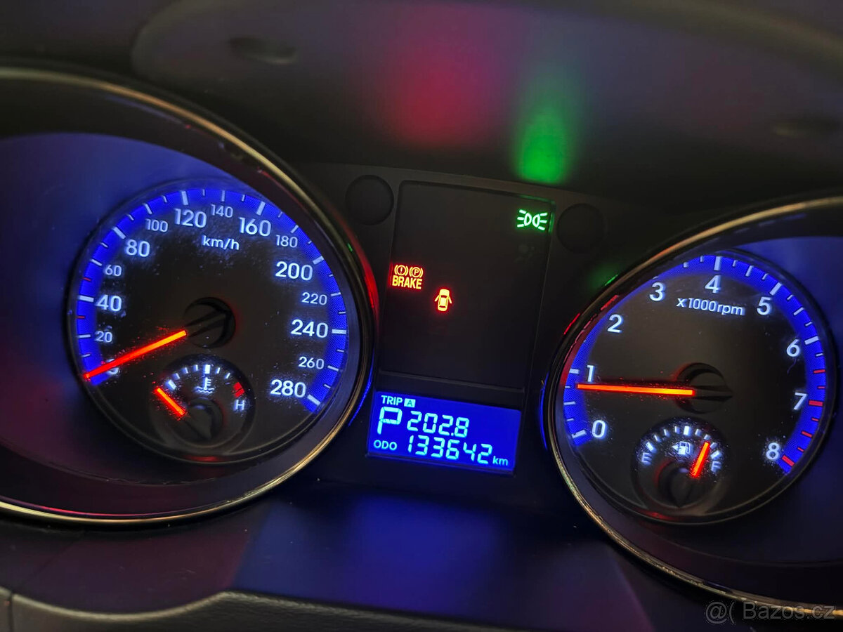 Hyundai Genesis Coupe 3.8 V6 - 13