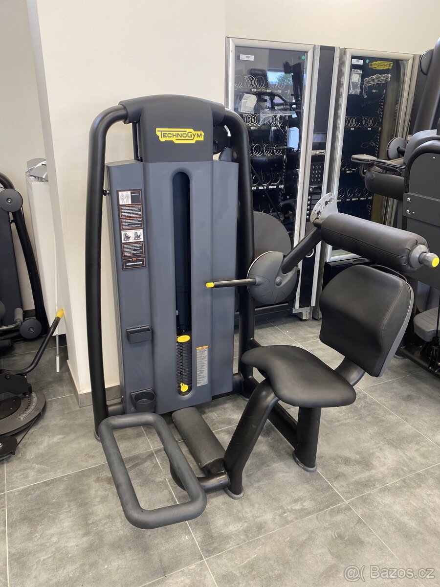 Technogym Selection 2 -17 strojů- krásný stav - 13