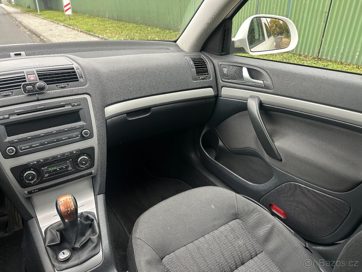 Škoda Octavia II 1.2 TSi 77kW Elegance, ČR - 13