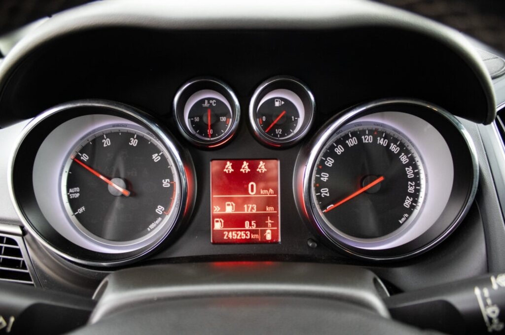 Opel Zafira 2013 - 13