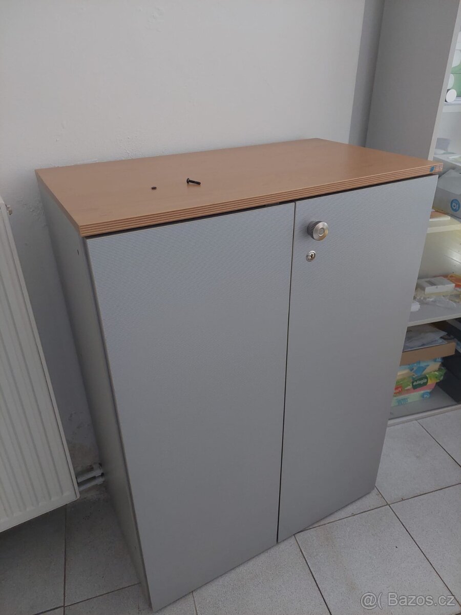 Kancelářský nábytek - 13