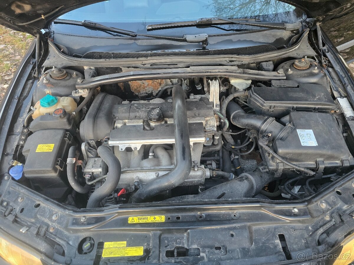 V70 p2 2.0t 132kW manuál - 13