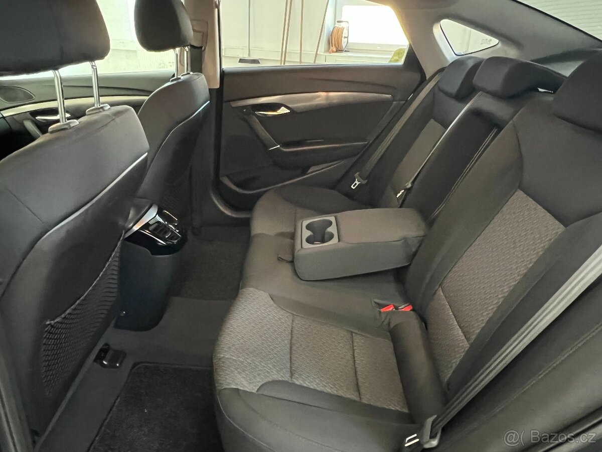 Hyundai i40 1.7 CRDi STYLE WEBASTO TOP VÝBAVA AUTOMAT - 13