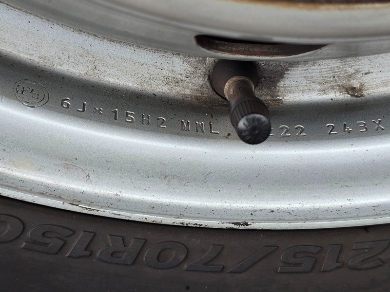 Letní Hankook 215/70/15C + disky - 13