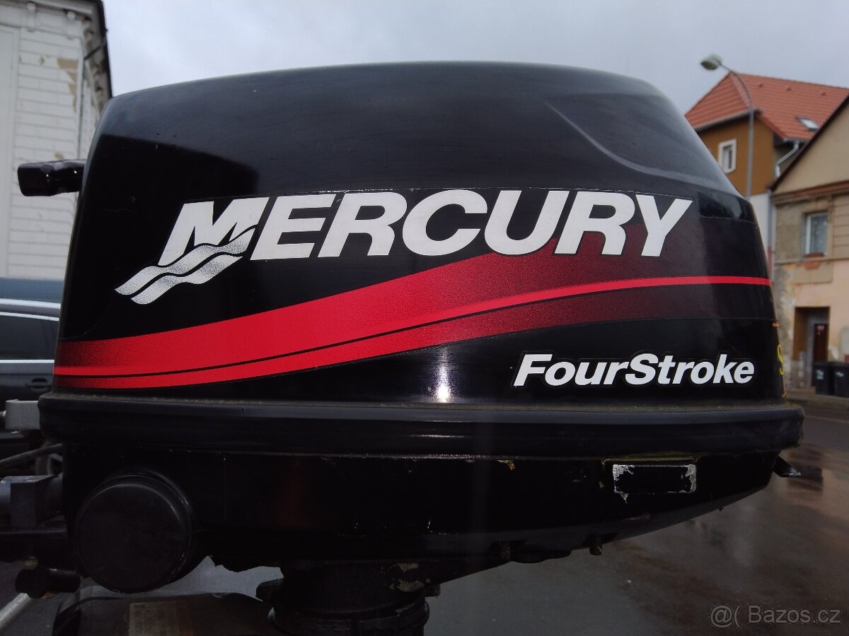 Kajutová loď s motorem - 13