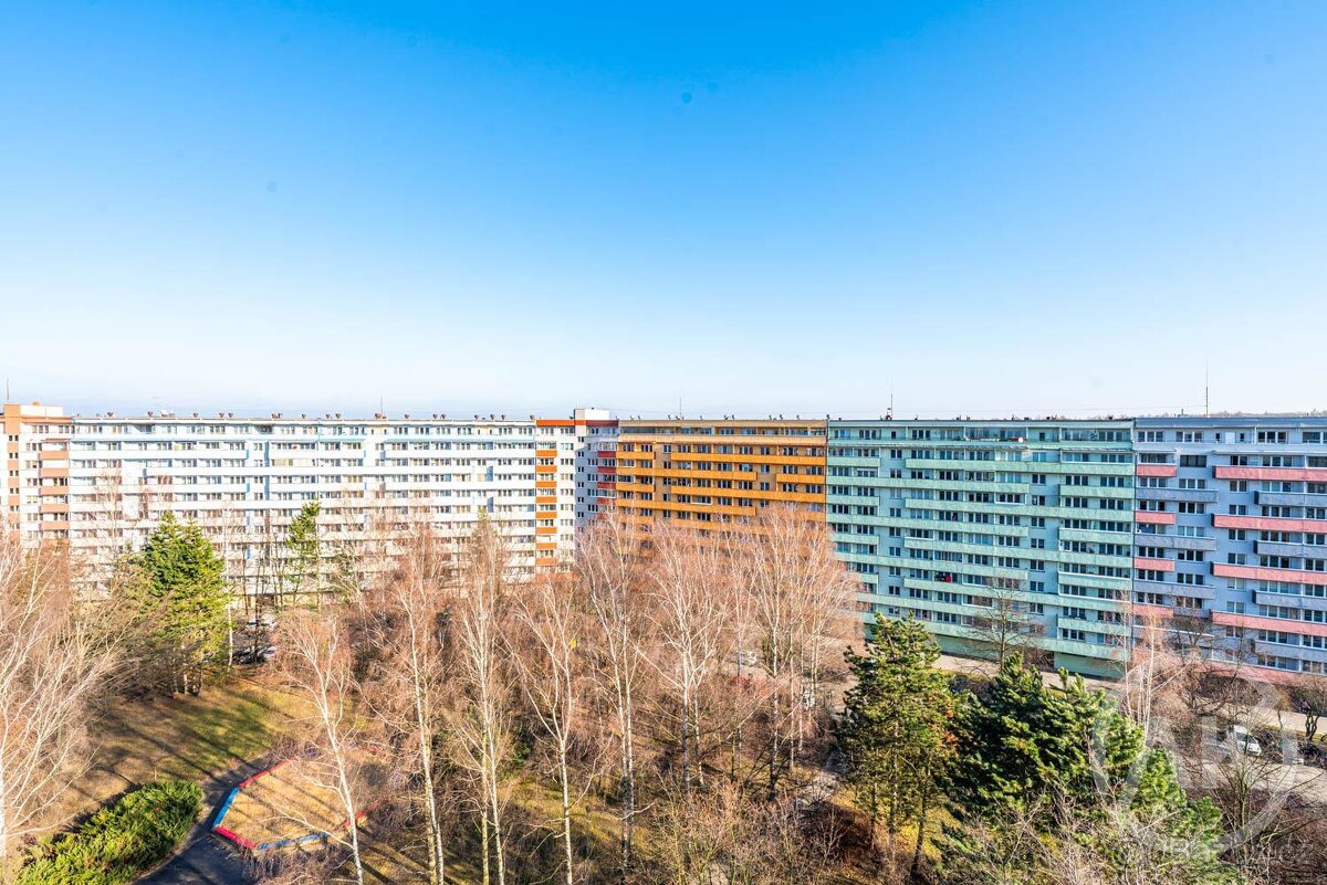 Pronájem garsoniéry s balkonem, ul. Výškovická - 13
