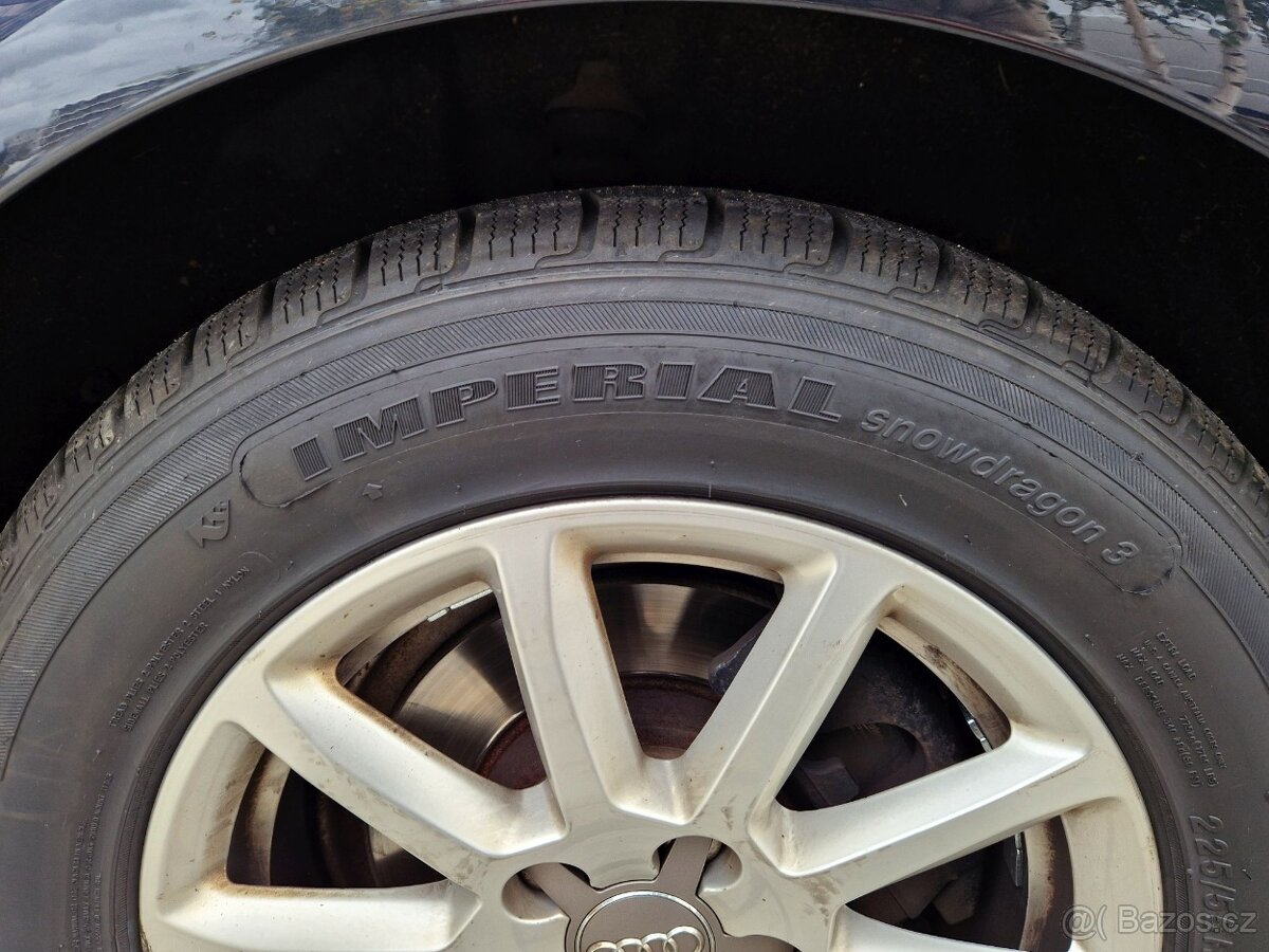 Audi A4 B8 facelift, 2013, 2.0 120 kW, manuál, bi-xenon - 13