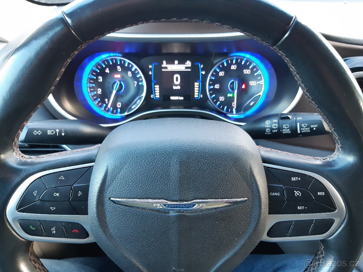 Chrysler Pacifica 3.6L, 7míst, tažné, LPG, 98.000km, Android - 13