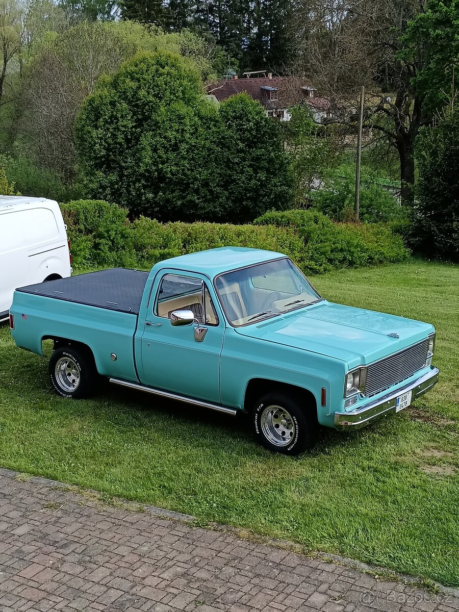 Prodám Chevrolet C 10 - 13