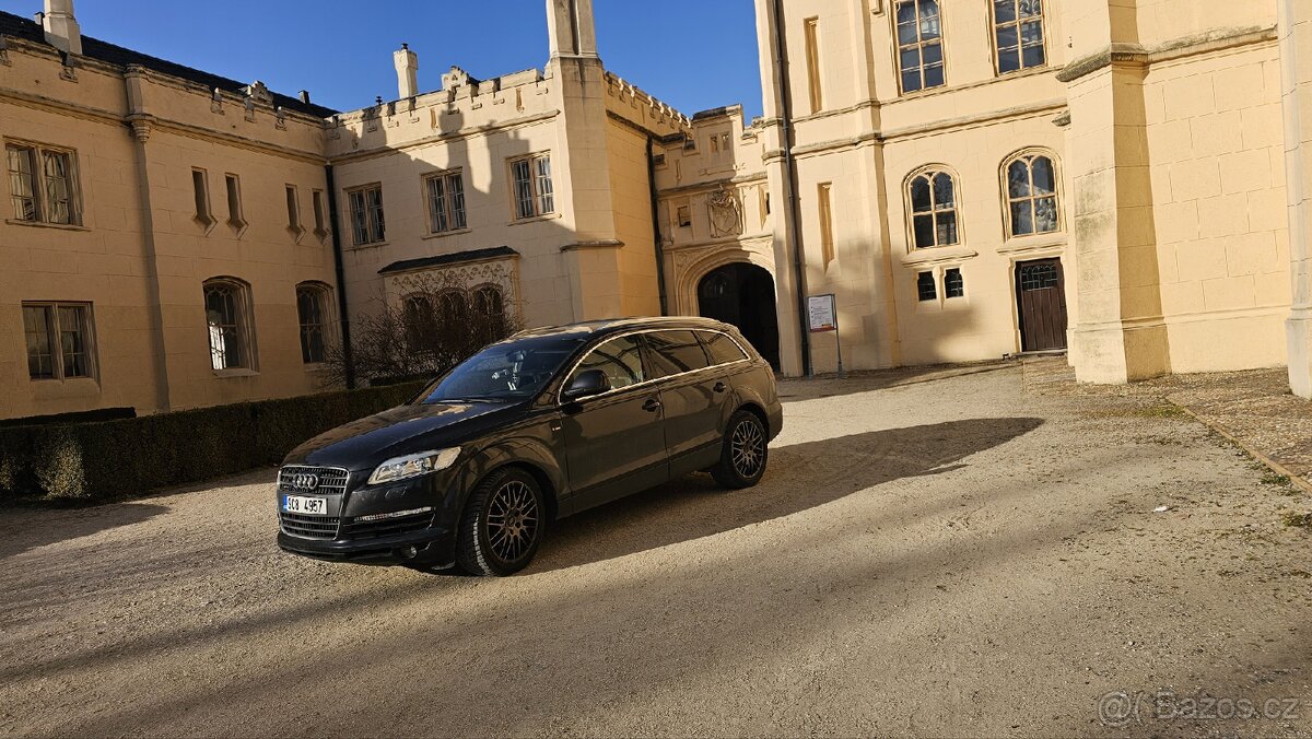 Audi q7 s kampingovou sadou 7 míst - 13