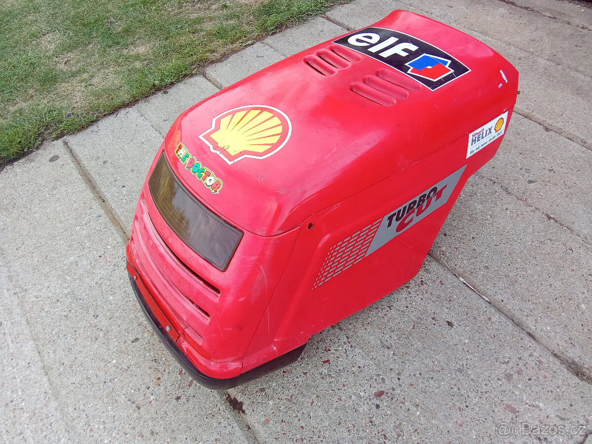 Kapota na zahradní traktor - 13