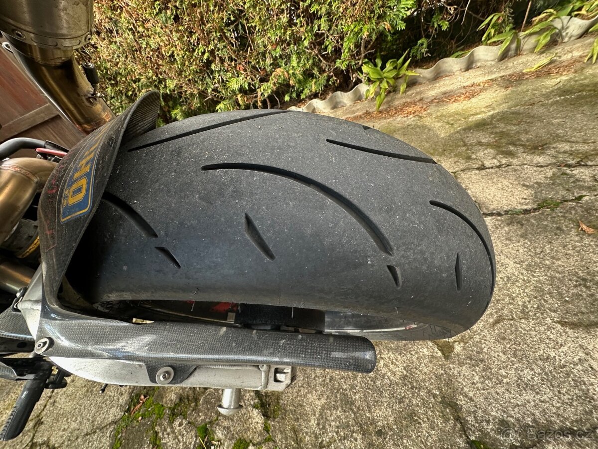 Honda VTR 1000 SP2 - 13