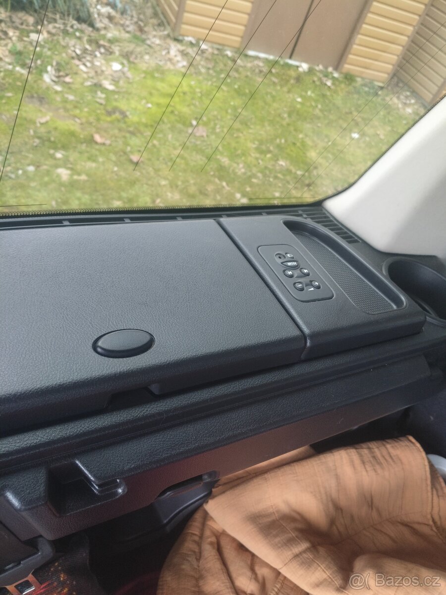 Land Rover Discovery 3 - 13