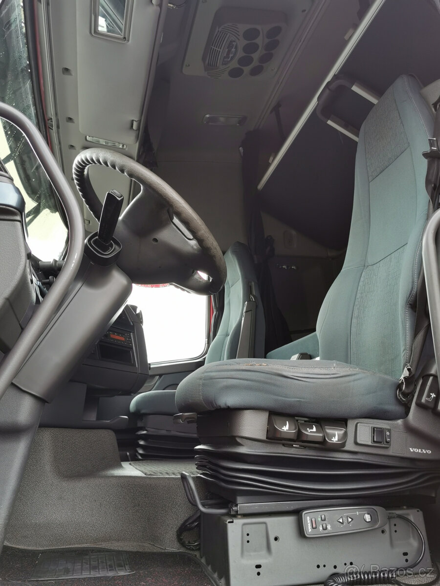 Prodám tahač návěsů VOLVO FH13 420 42T EEV - 13