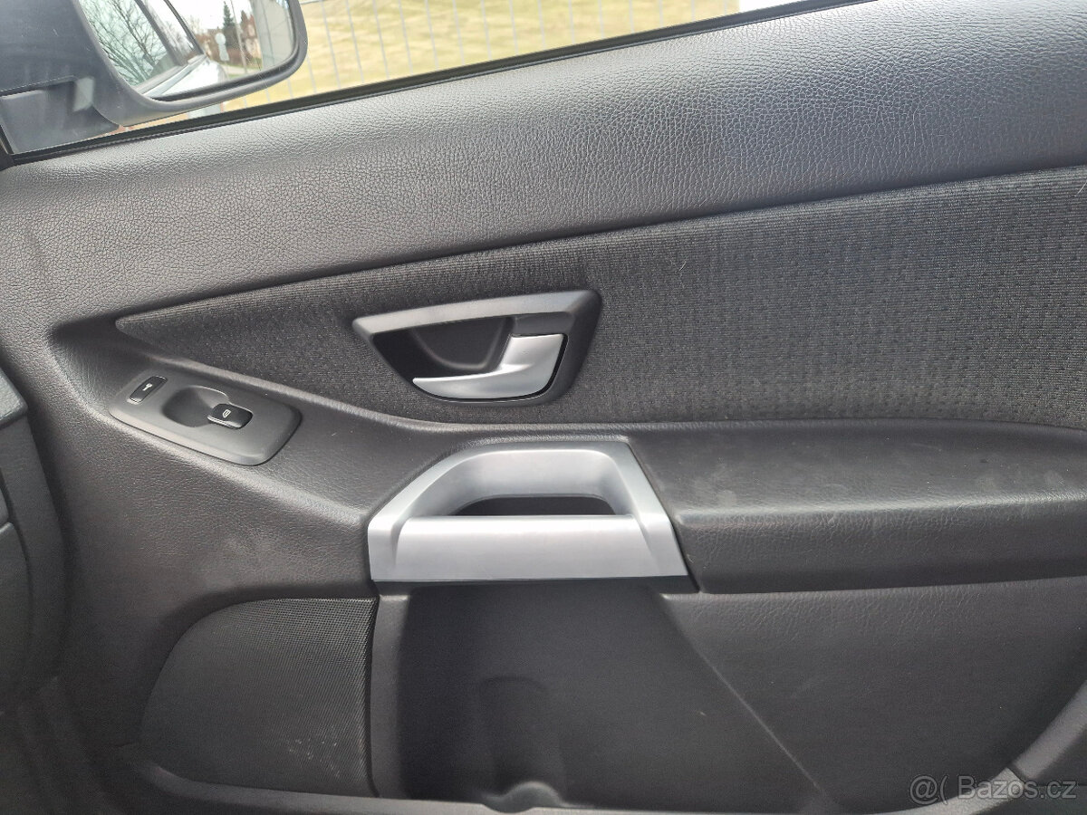 Volvo XC90, rok 2004 - 13