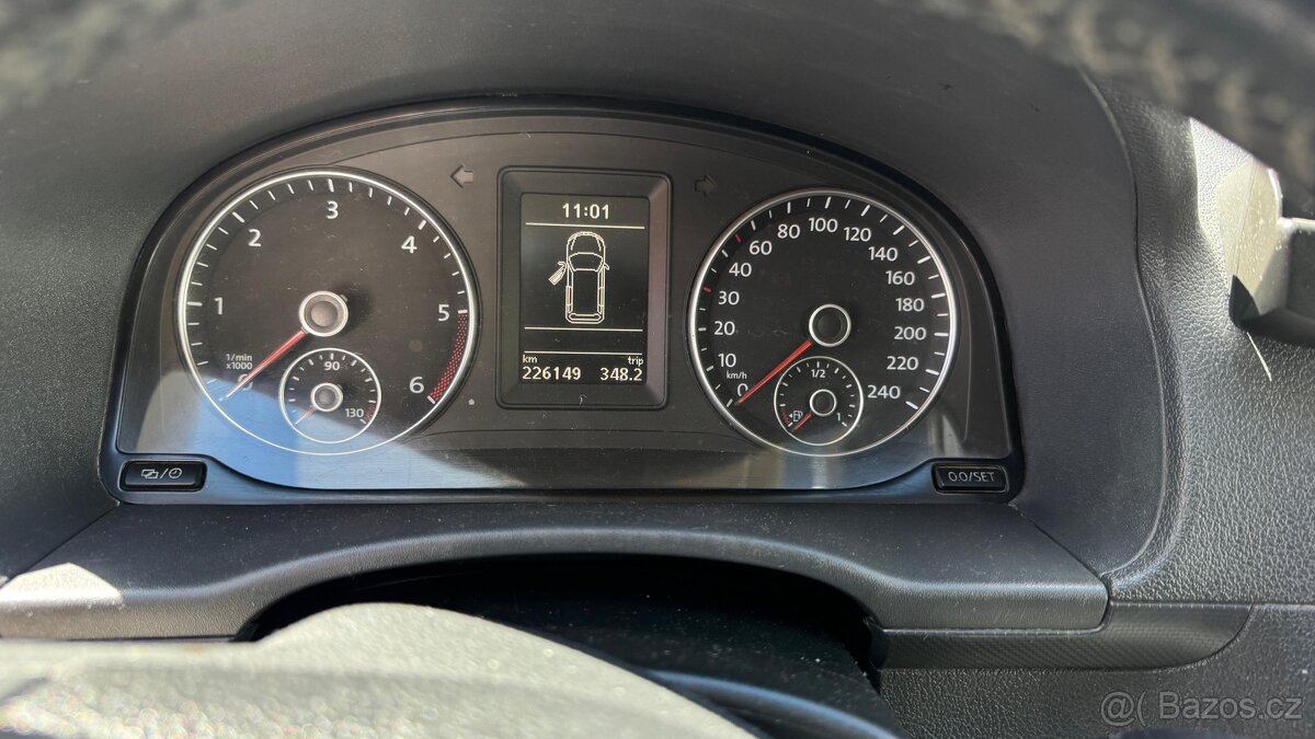 VW Caddy 2.0 TDI DSG - 13