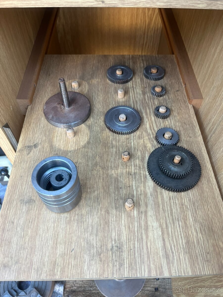 Soustruh TOS MN80 - 13