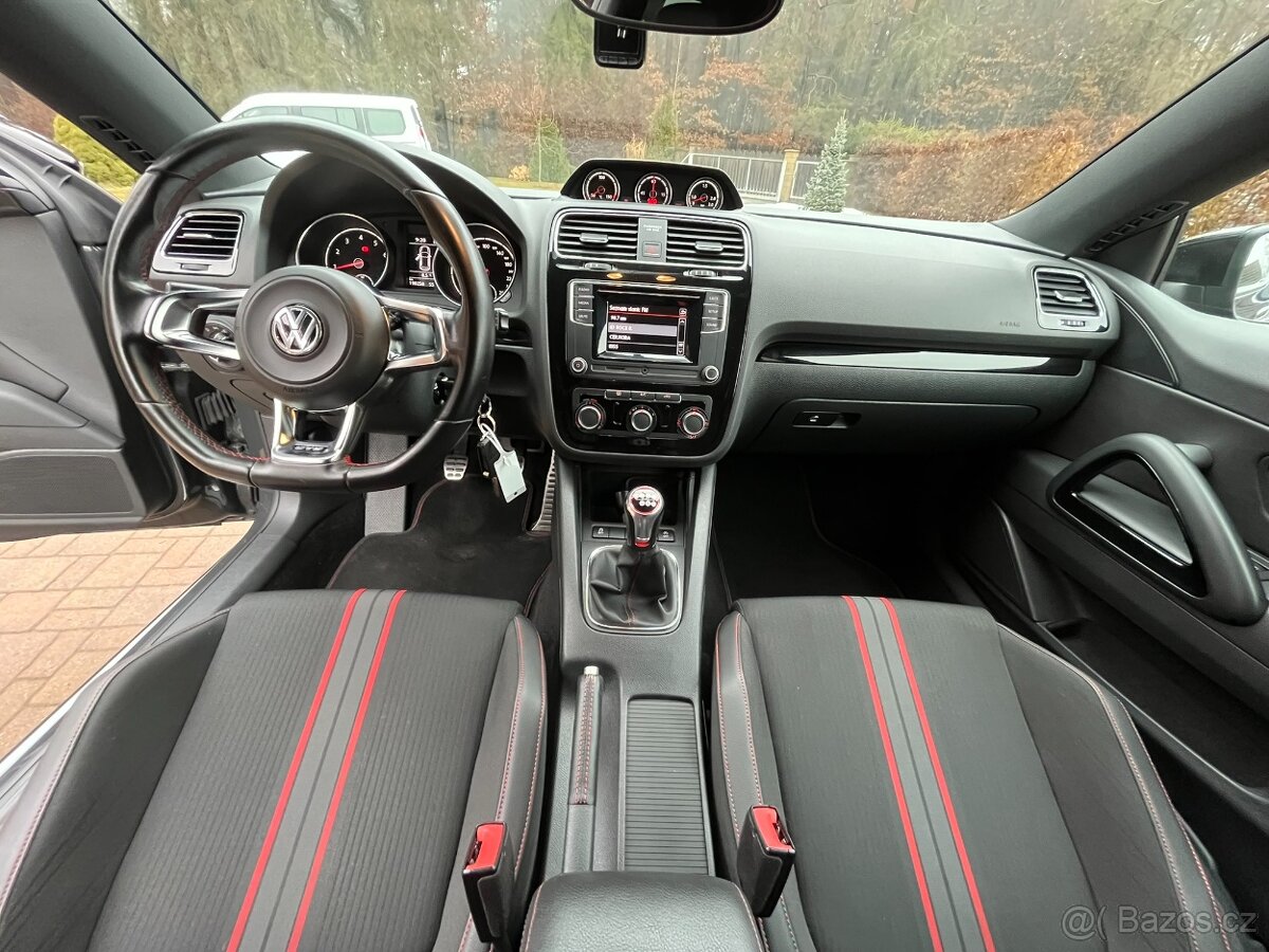 Volkswagen Scirocco 2.0 GTS 162kW Manuál Serviska - 13