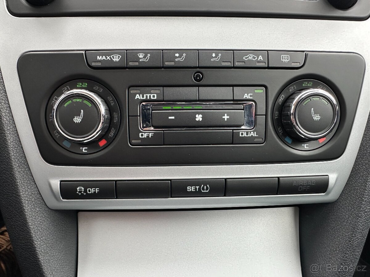 Škoda Octavia 1,4 TSi DSG Serviska, Výhřev - 13
