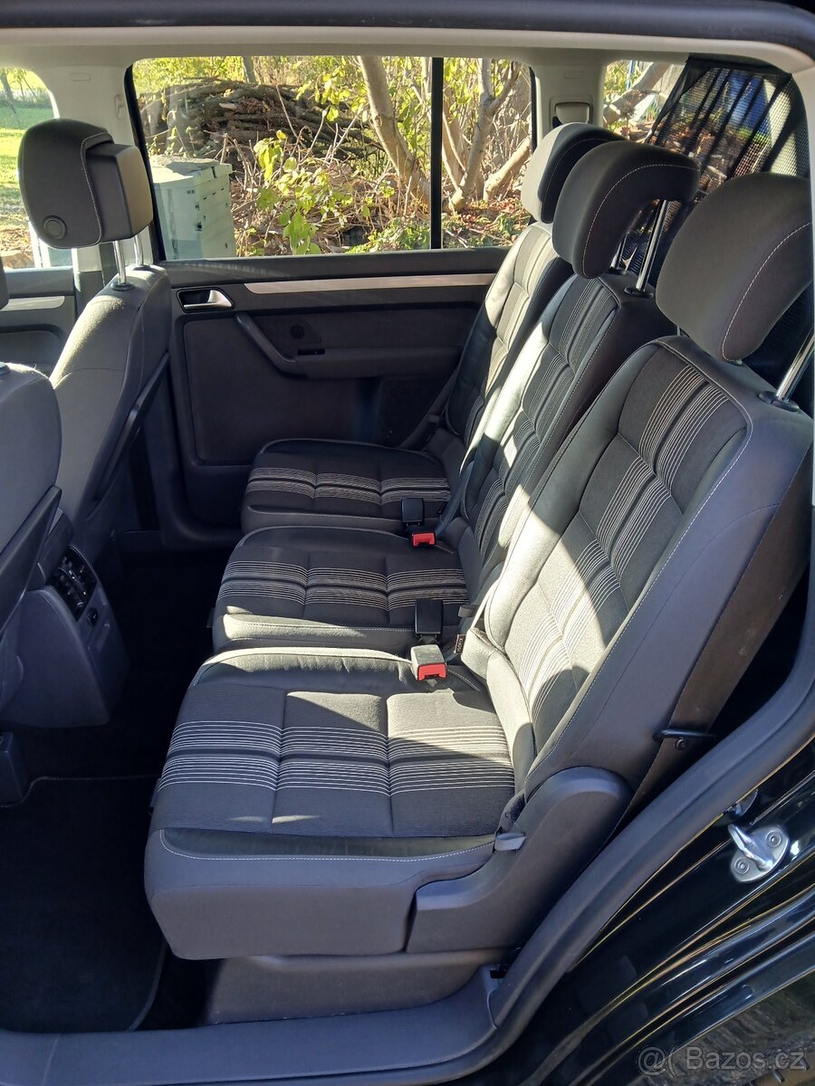 VW Touran 1.6 TDi - 13