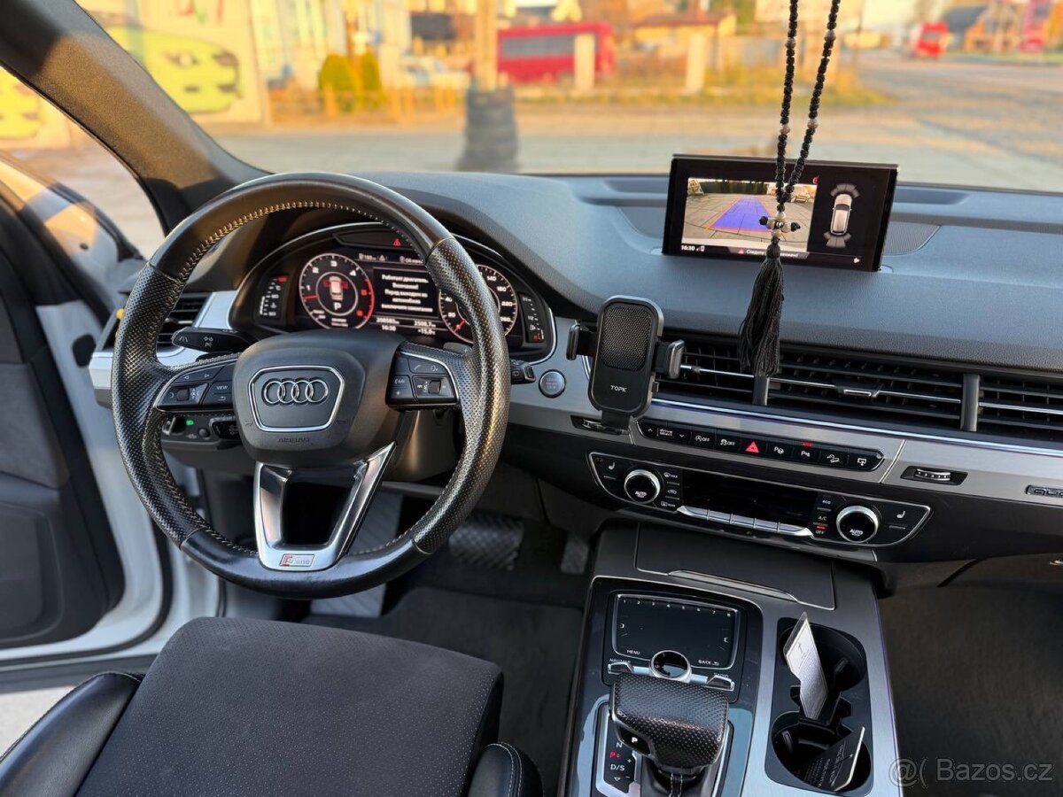 Audi Q7 S-line - 13
