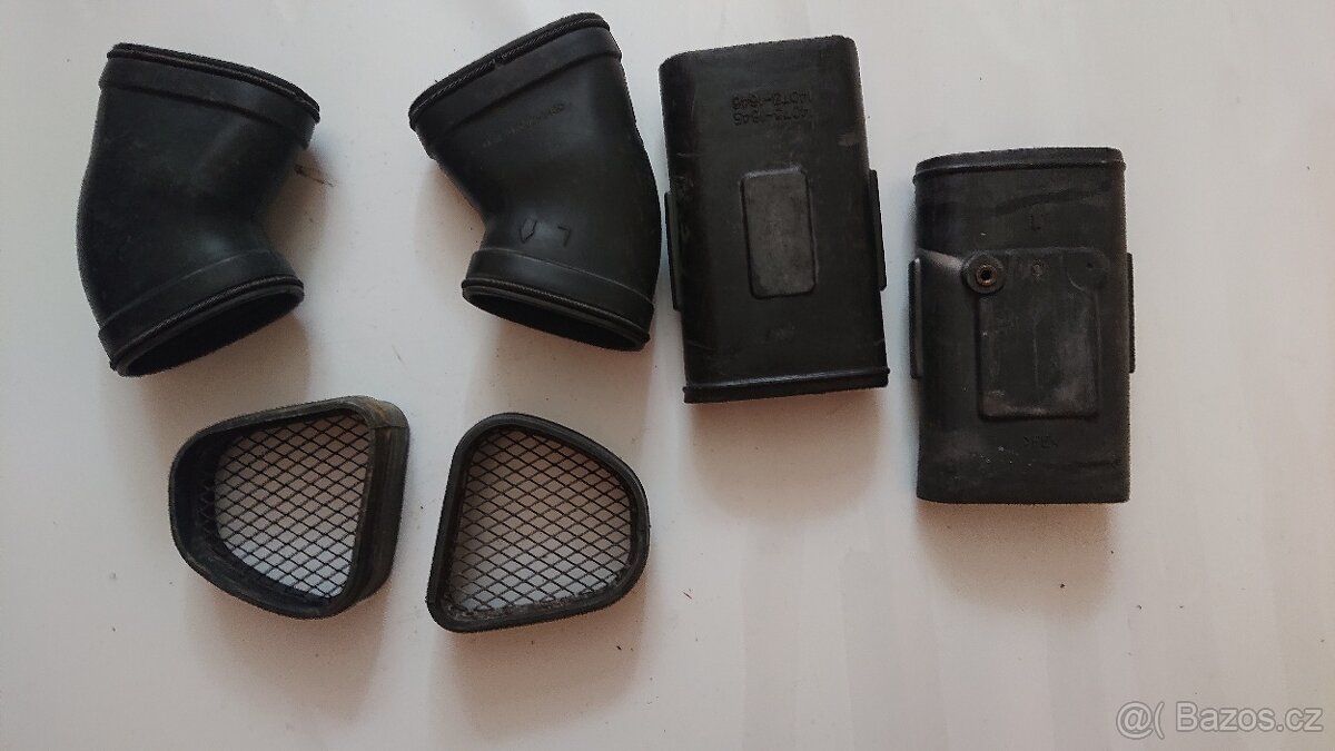 Kawasaki ZX7R díly - 13