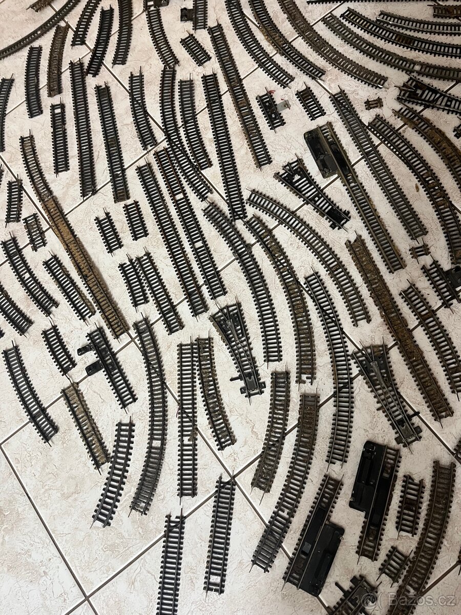 Set 1 poškozených kolejí tt - 13