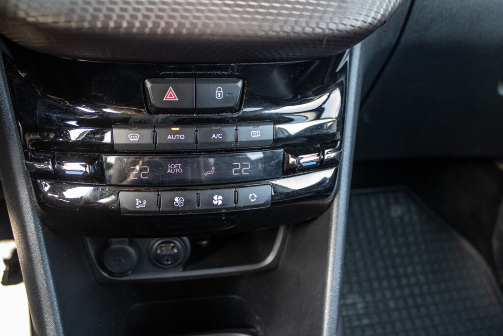 Peugeot 2008, 1.2 PureTech (60kW) - 13