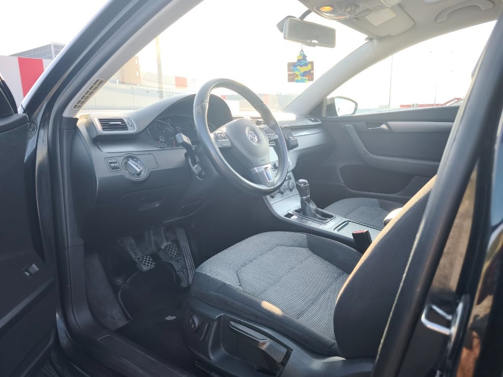 Volkswagen Passat B7 2.0TDi rok 2012 - 13