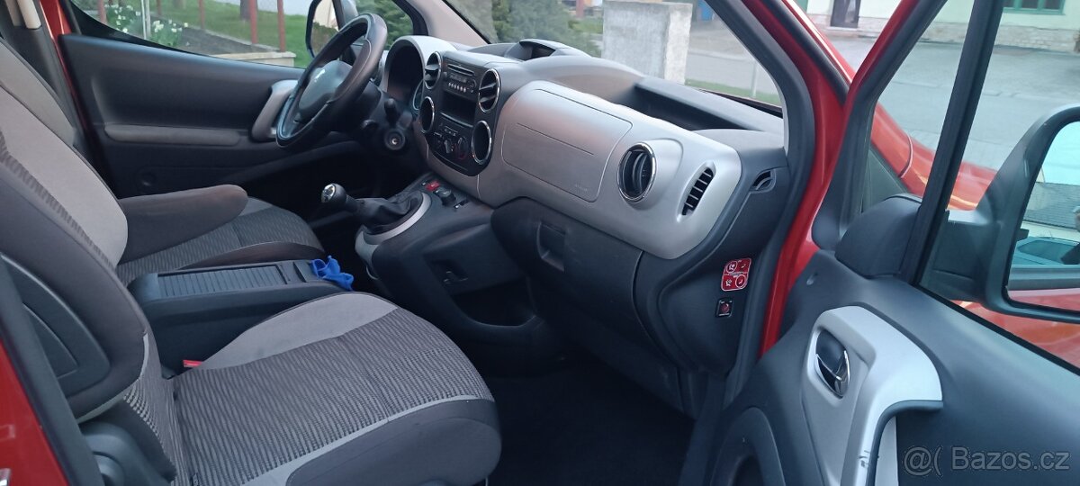 Peugeot Partner 1,6-80kw-benzín - 13