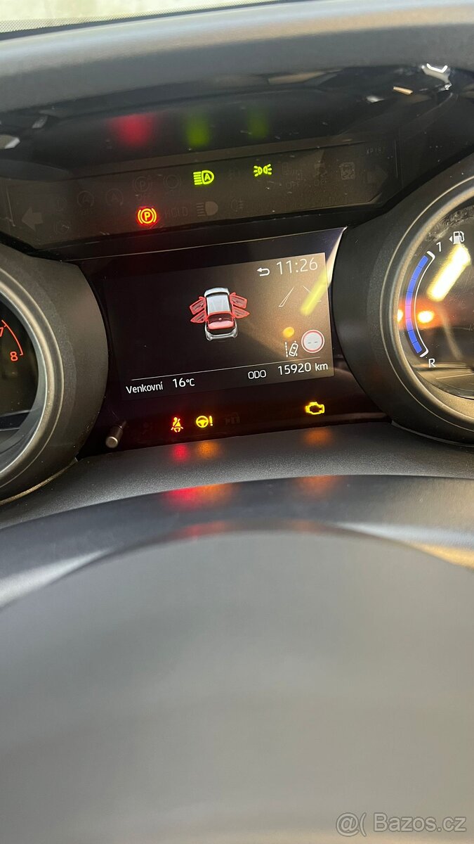 Toyota Yaris CROSS - 13