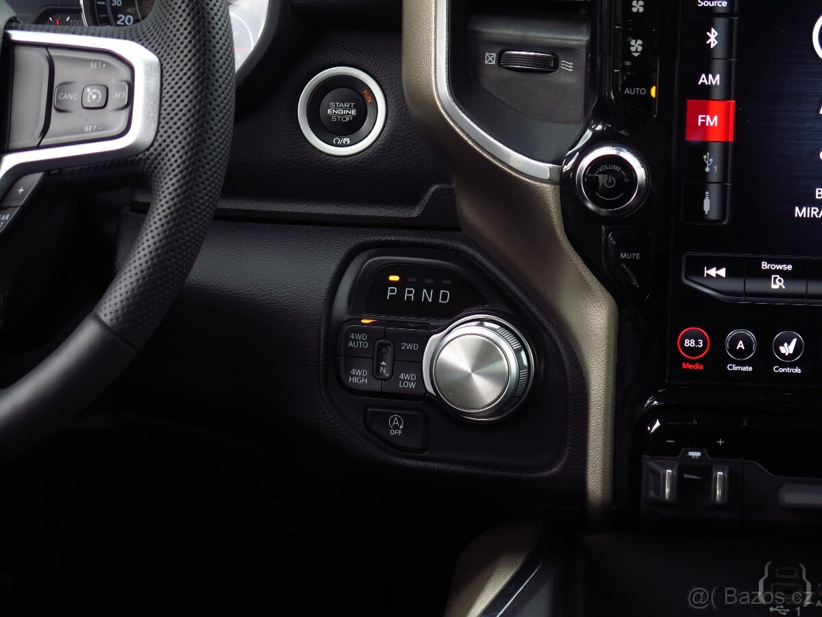 DODGE RAM 5.7 HEMI V8 4X4 - DPH - po servisu - 13
