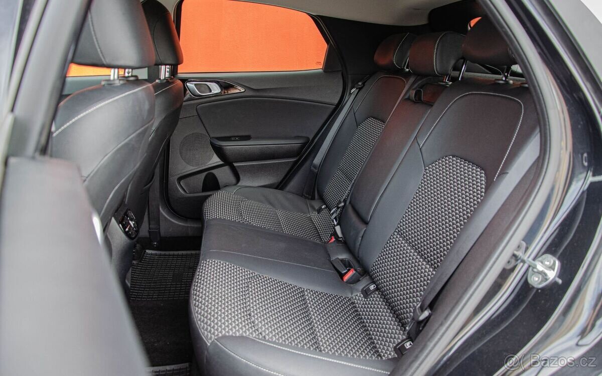 Kia XCeed 1.5 T-GDi, M6, 5d. - 13