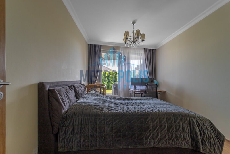 Prodej bytu 2+kk, 63 m², terasa, zahrádka, sklep, garáž – Pý - 13