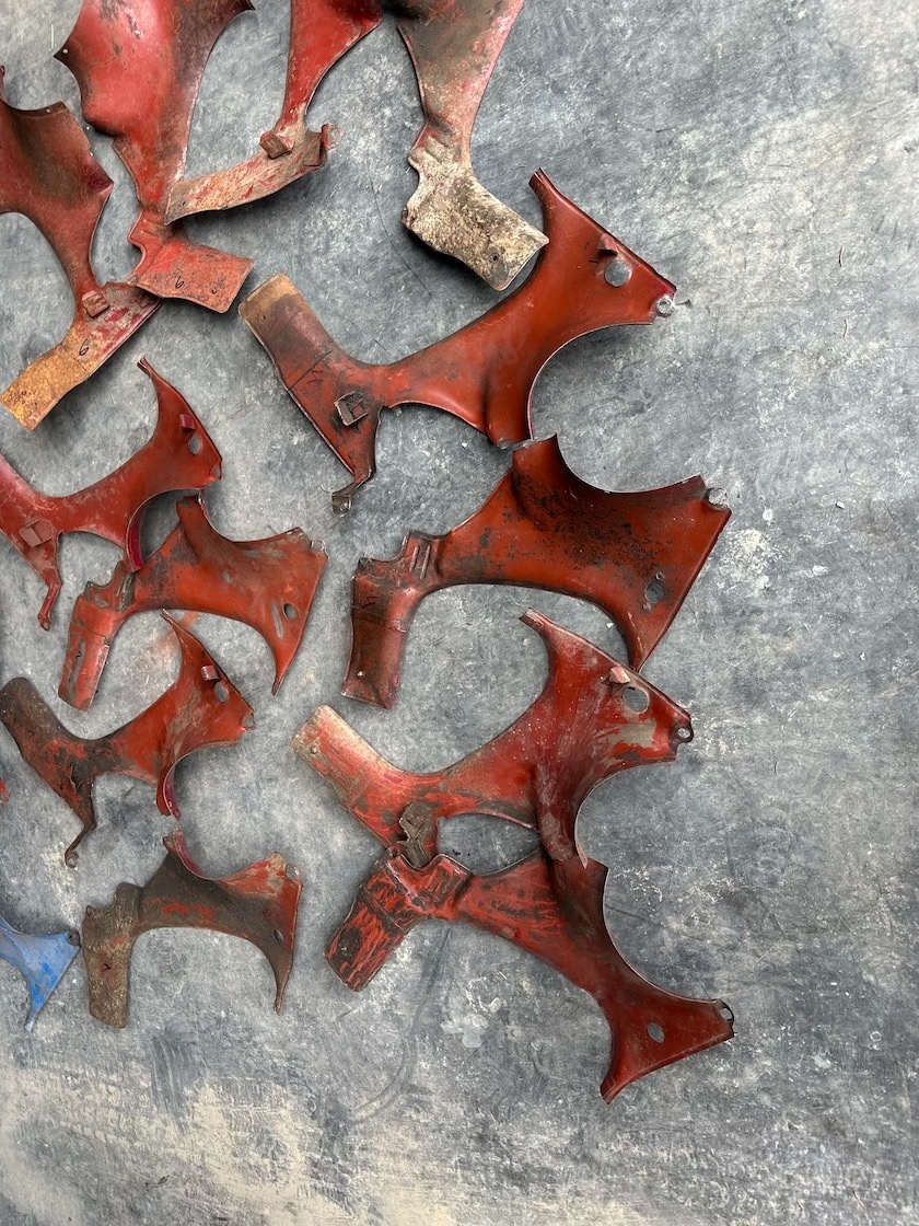 Predám podsedlové plechy JAWA 350/360 361 panelka - 13