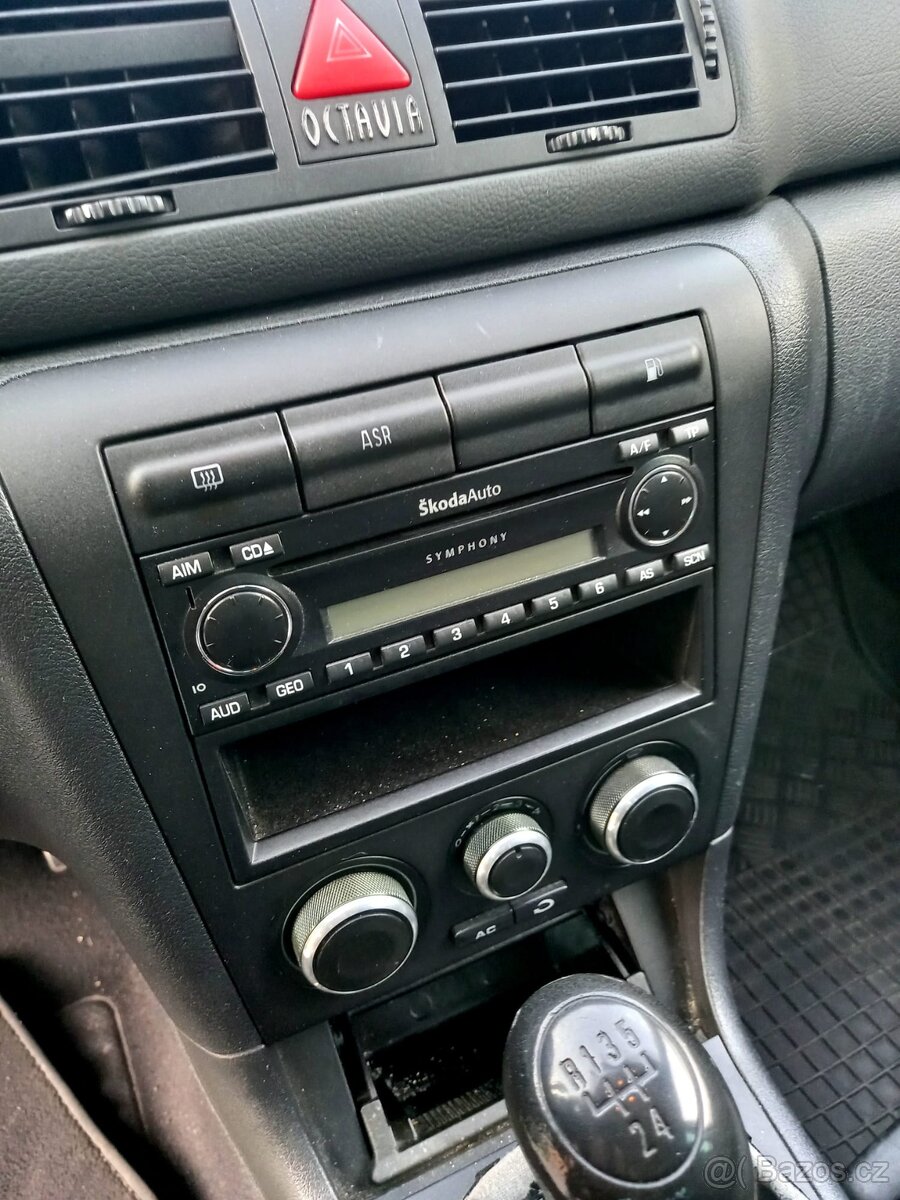 2004 Škoda Octavia 1,6 mpi 75kw - 13