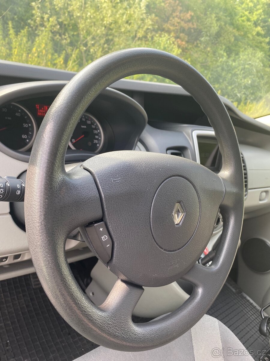 Renault Trafic - 13