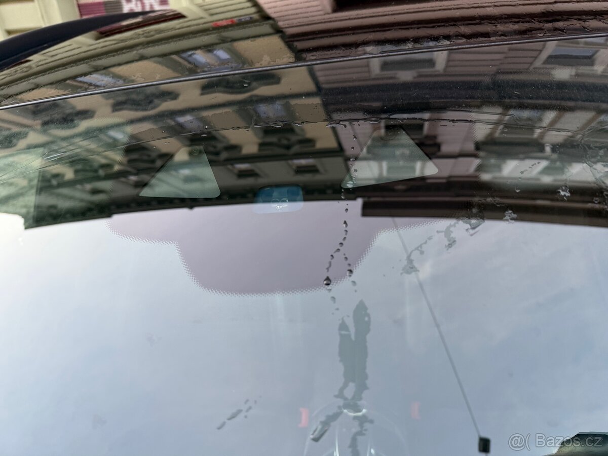 Mercedes E 220d - 13