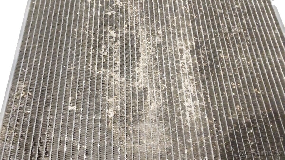 VW Transporter T5 – Chladiče 2,0Tdi 103 kw - 13