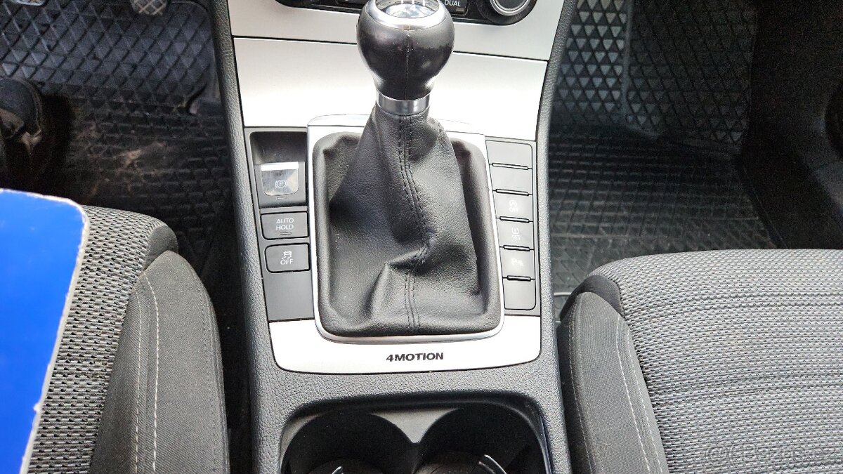 VOLKSWAGEN PASSAT CC 2,0 TDI 103 kW 4x4 - 13