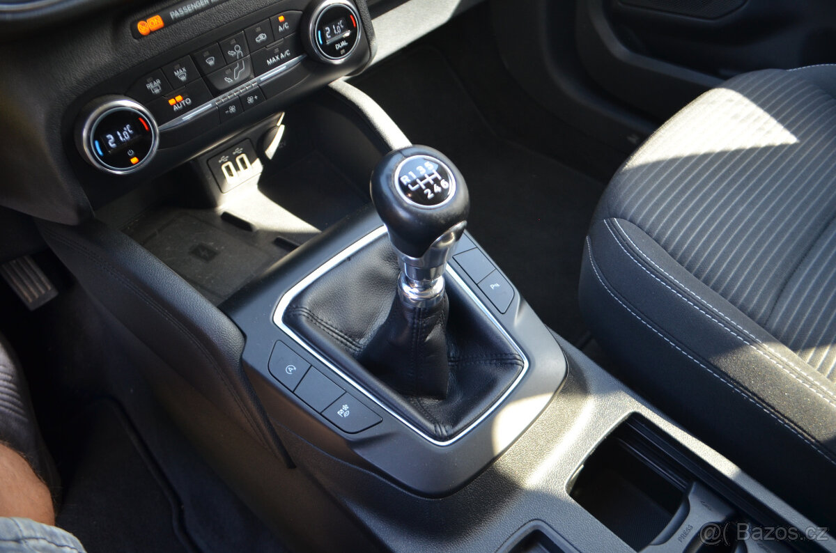 PRODÁM FORD KUGA 1.5TDCI 2022 NOVÝ MODEL PERFEKTNÍ - 13